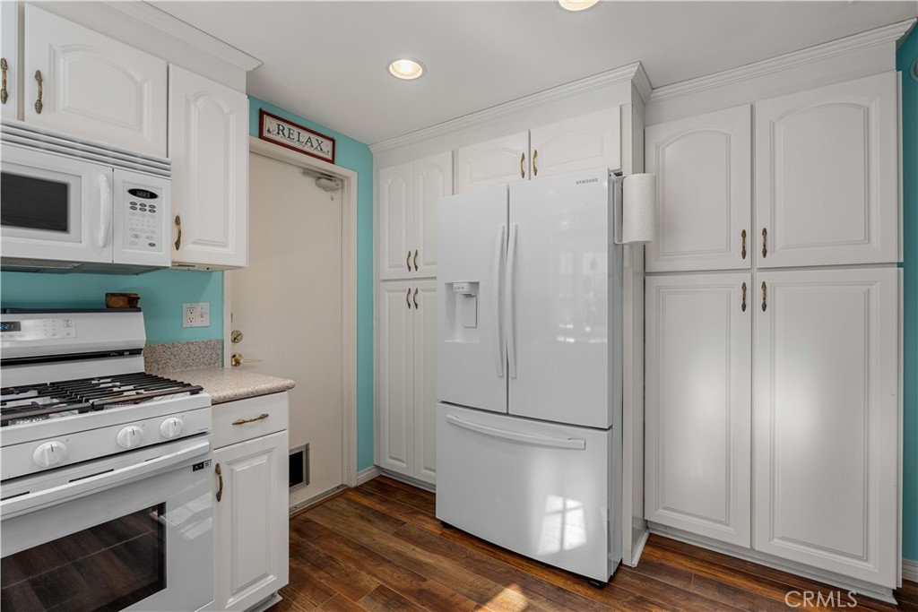 1874 Parkcrest Drive