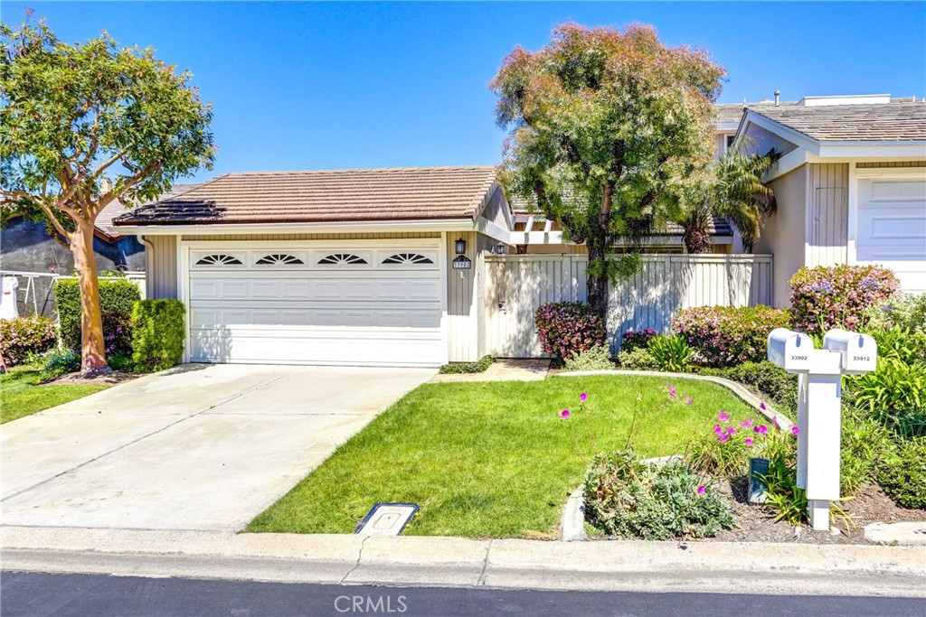 33902 N Manta Court