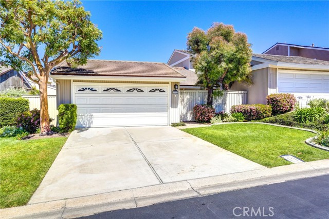 33902 N Manta CT
