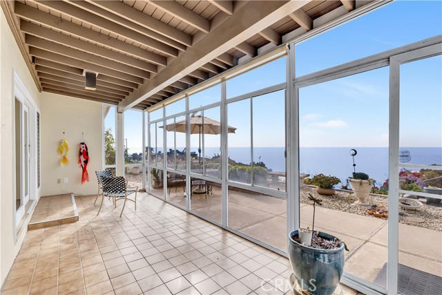 2909 La Ventana