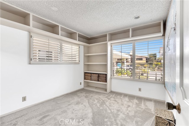 2909 La Ventana