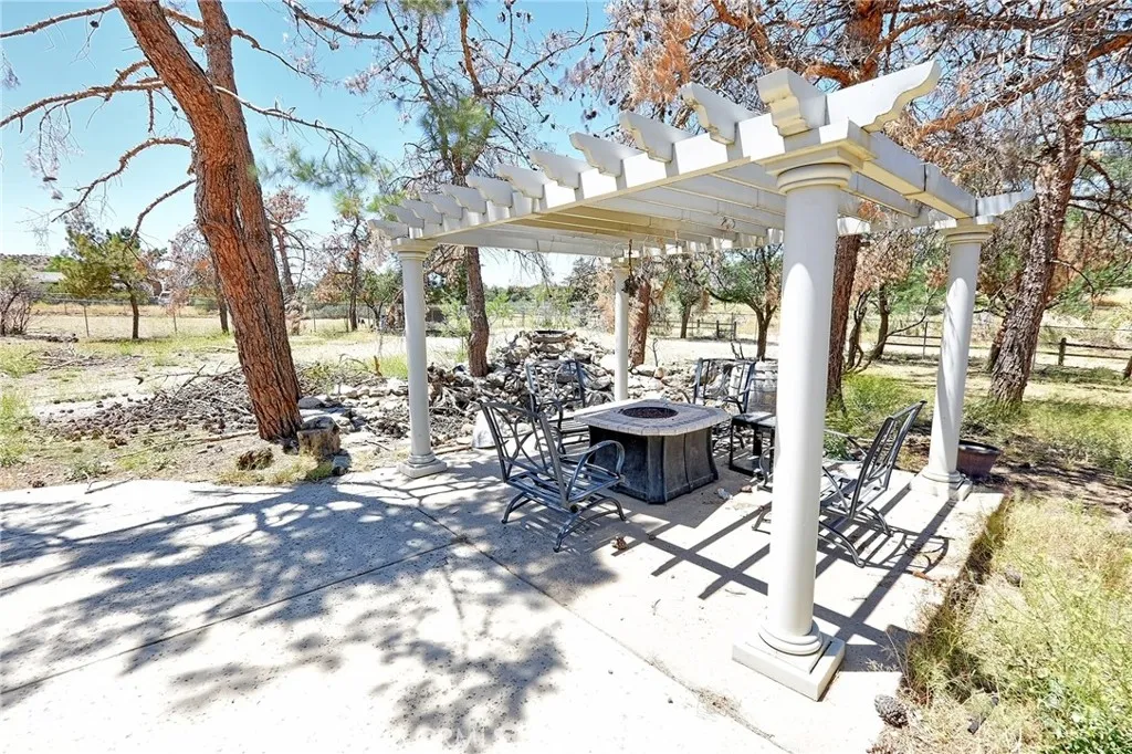4924 Honeyhill Road