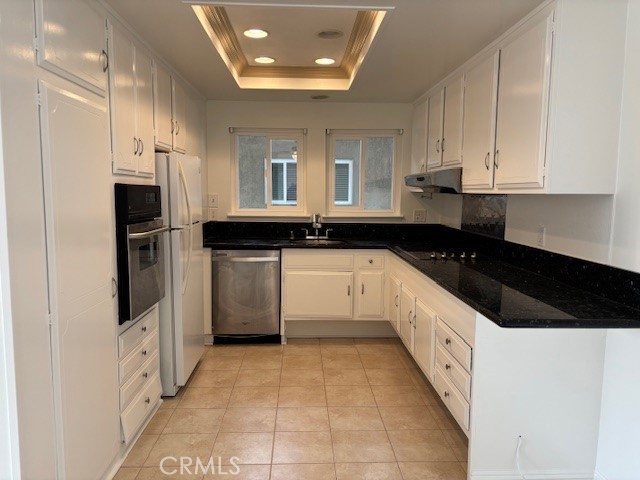 2193 Via Mariposa E N