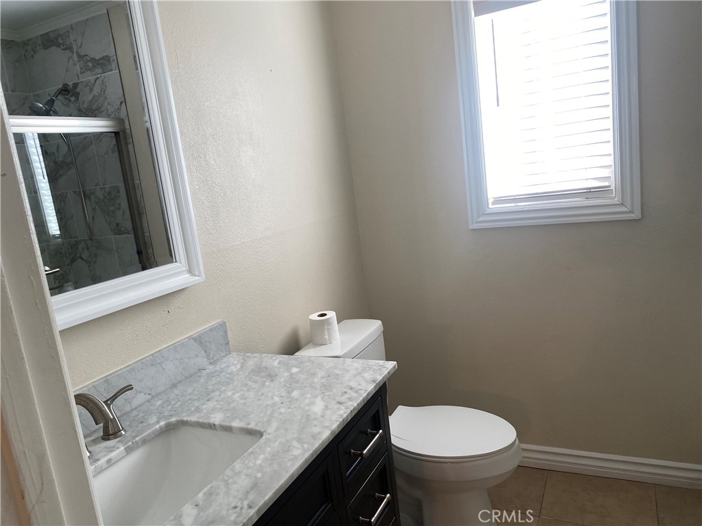 33941 SILVER LANTERN 3