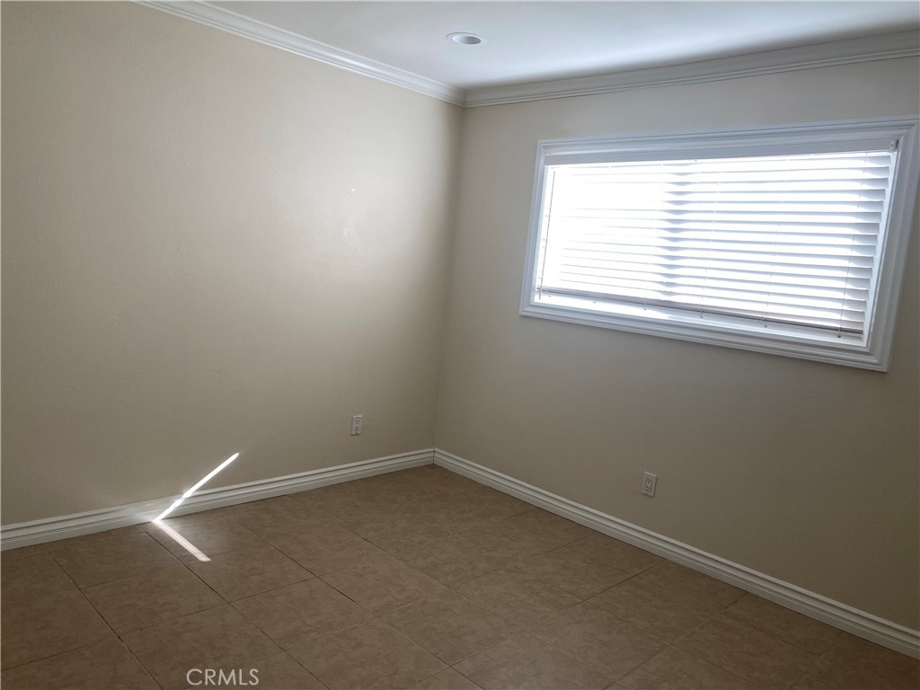 33941 SILVER LANTERN 3