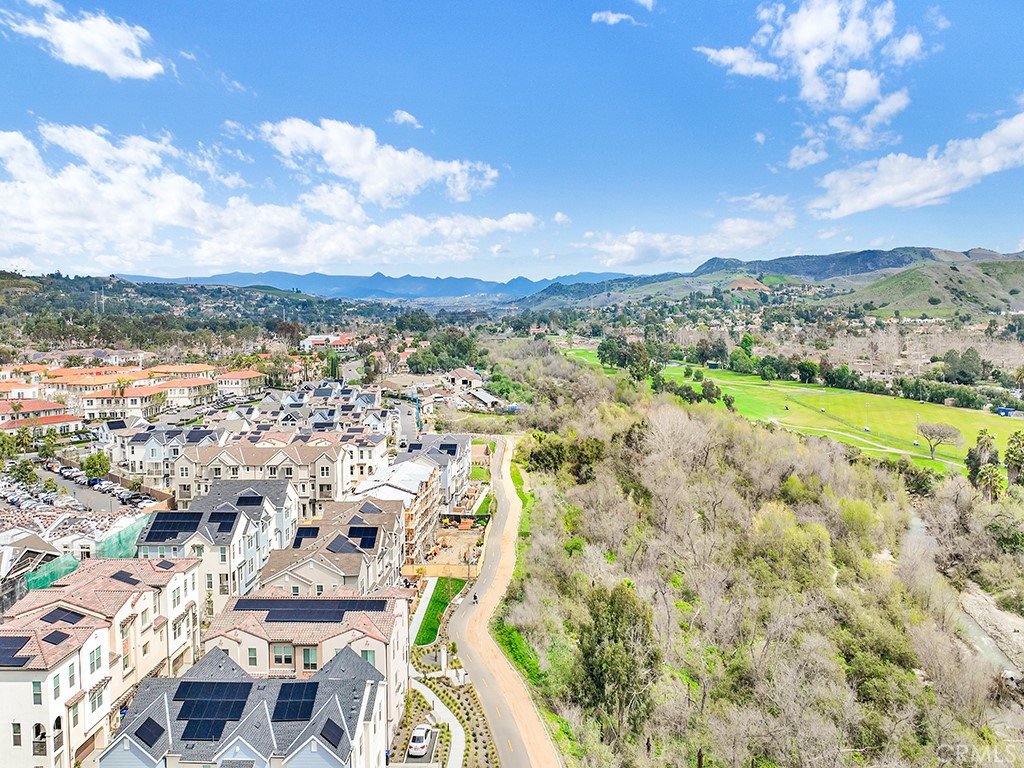 32071 Paseo Vibrante