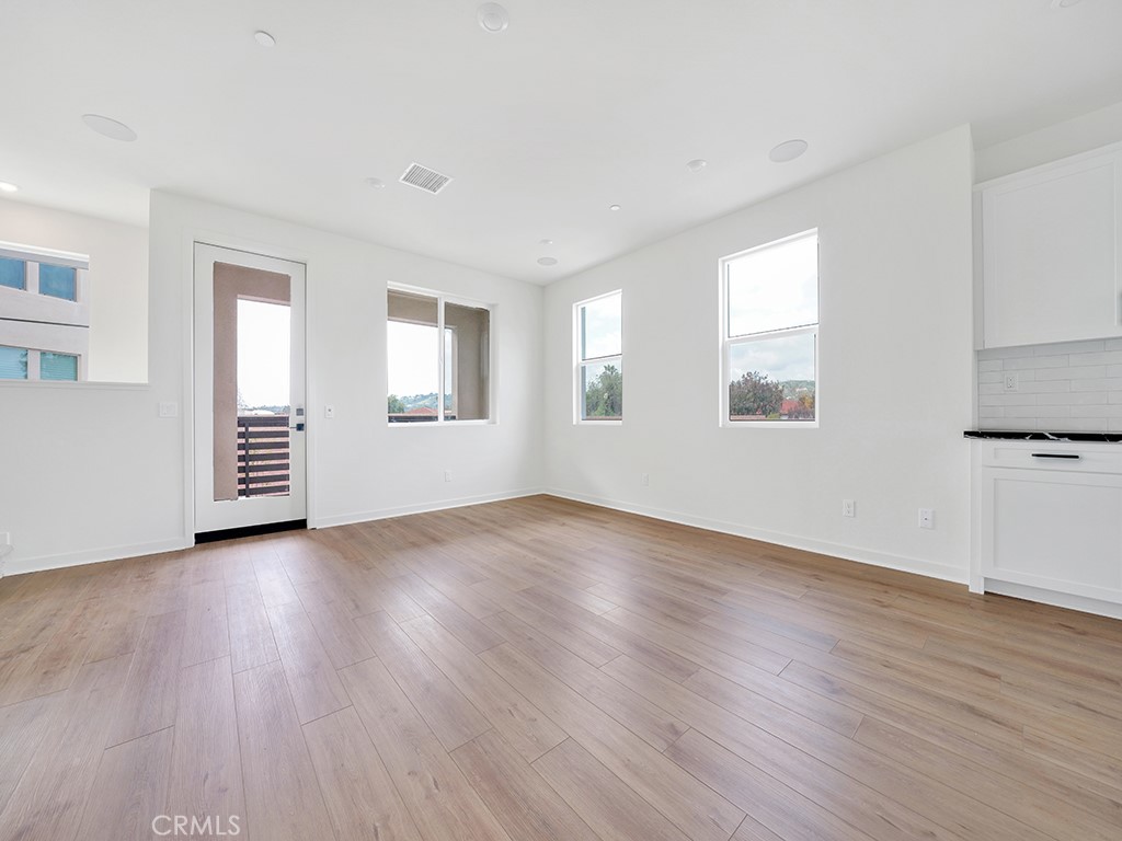 32071 Paseo Vibrante