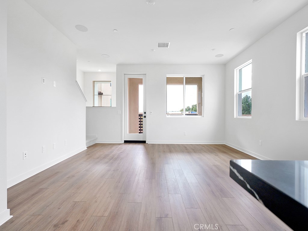 32071 Paseo Vibrante