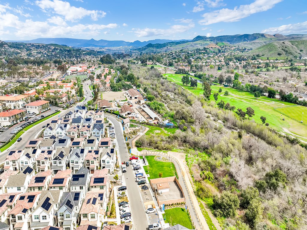 32071 Paseo Vibrante