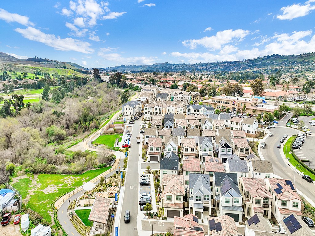 32071 Paseo Vibrante