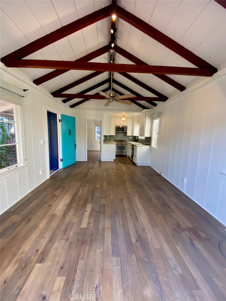 1451 Glenneyre Street