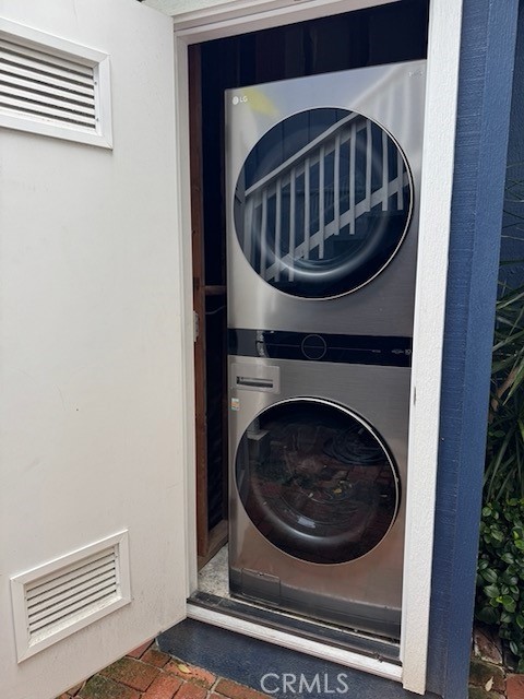 1451 Glenneyre Street