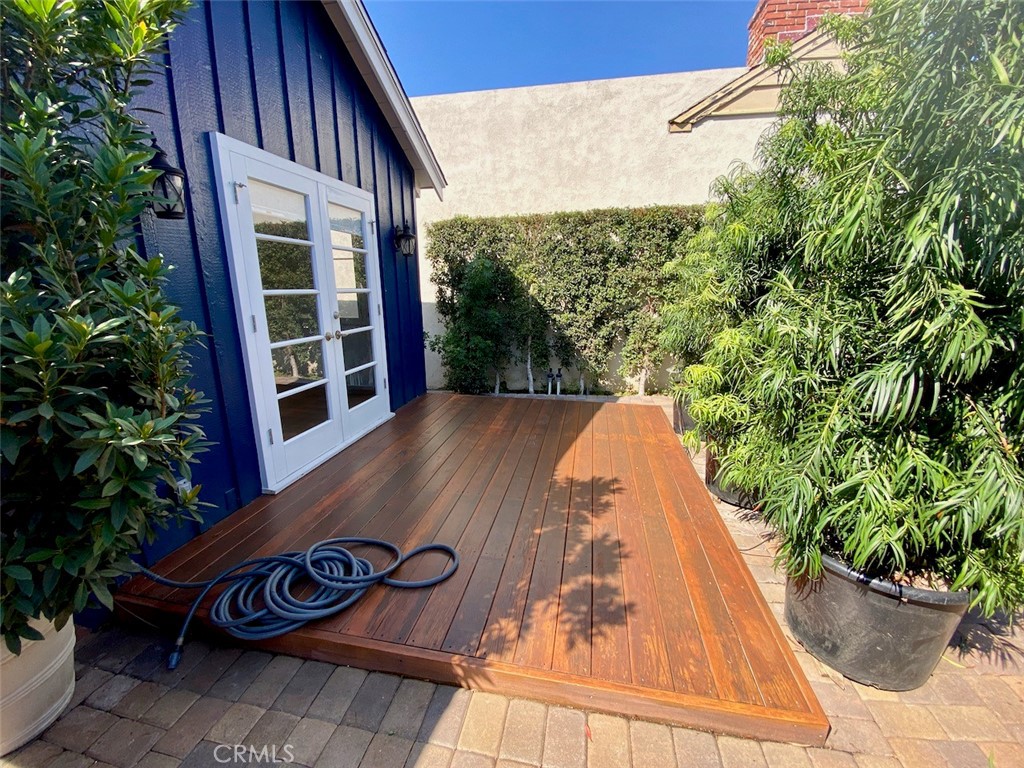 1451 Glenneyre Street