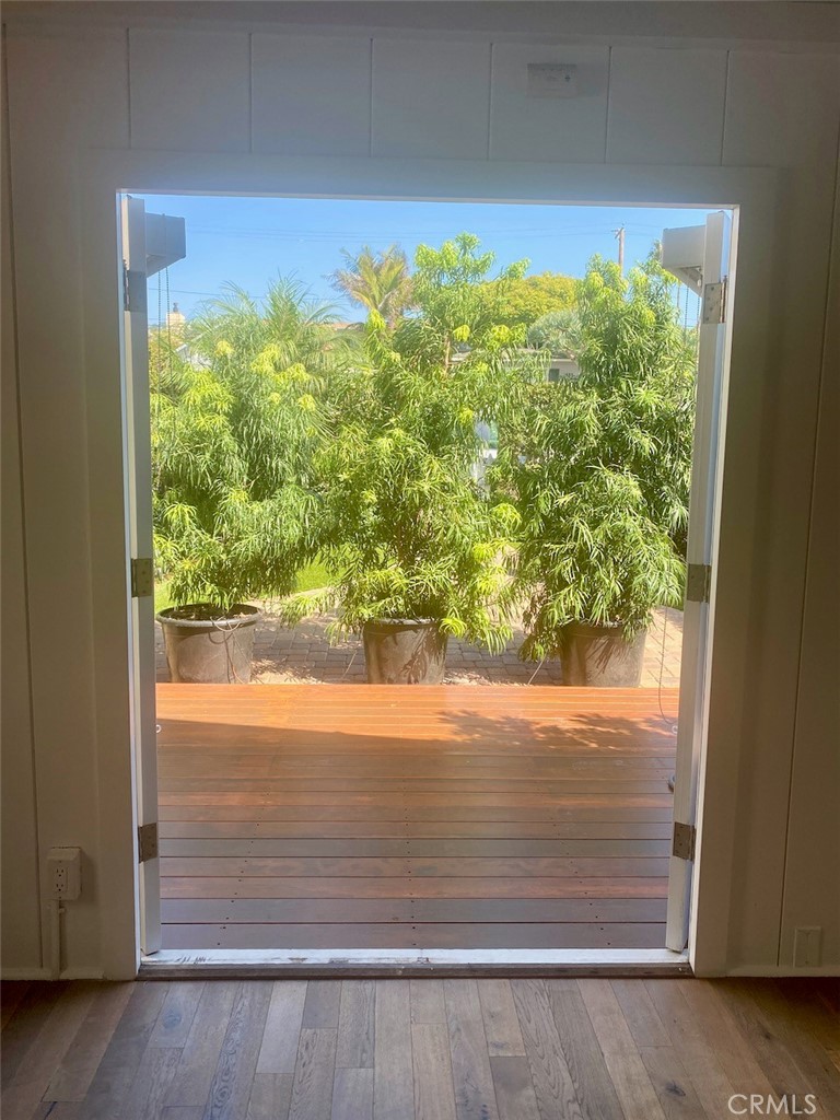 1451 Glenneyre Street