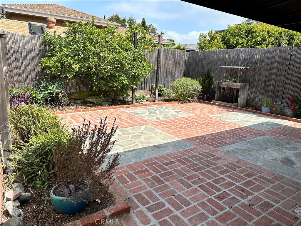 354 Agate Street