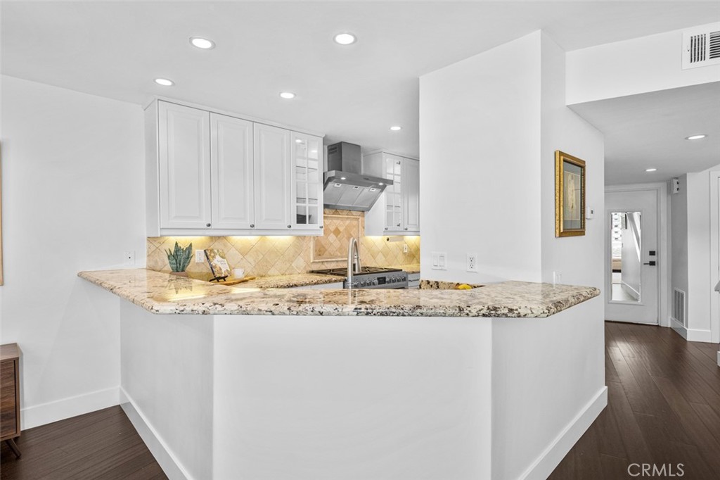 620 San Nicholas Street