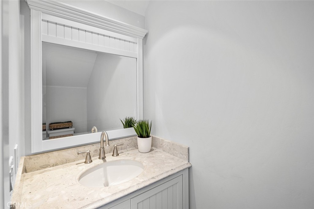 620 San Nicholas Street