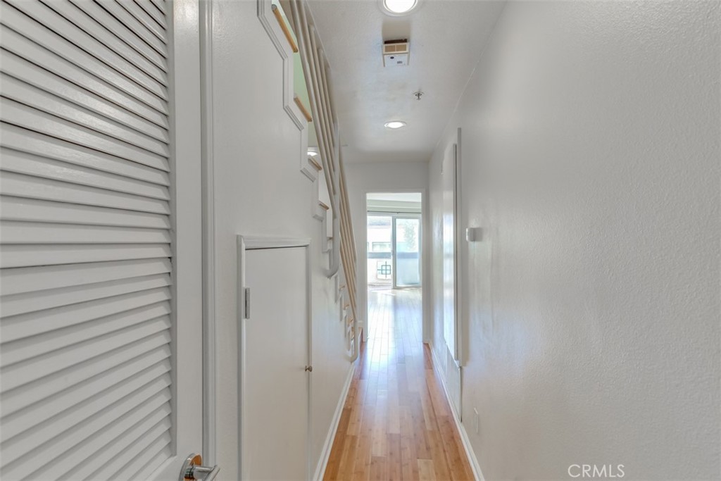 200 Pacific Coast Highway 322