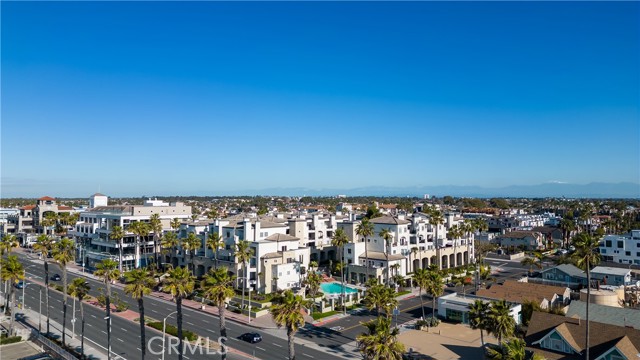200 Pacific Coast HWY Unit: 322