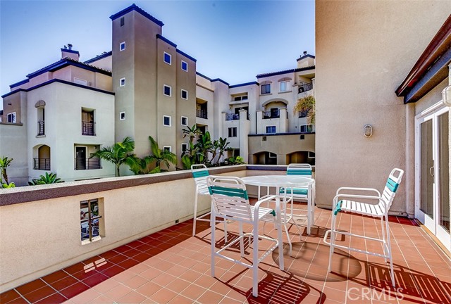 200 Pacific Coast HWY Unit: 322
