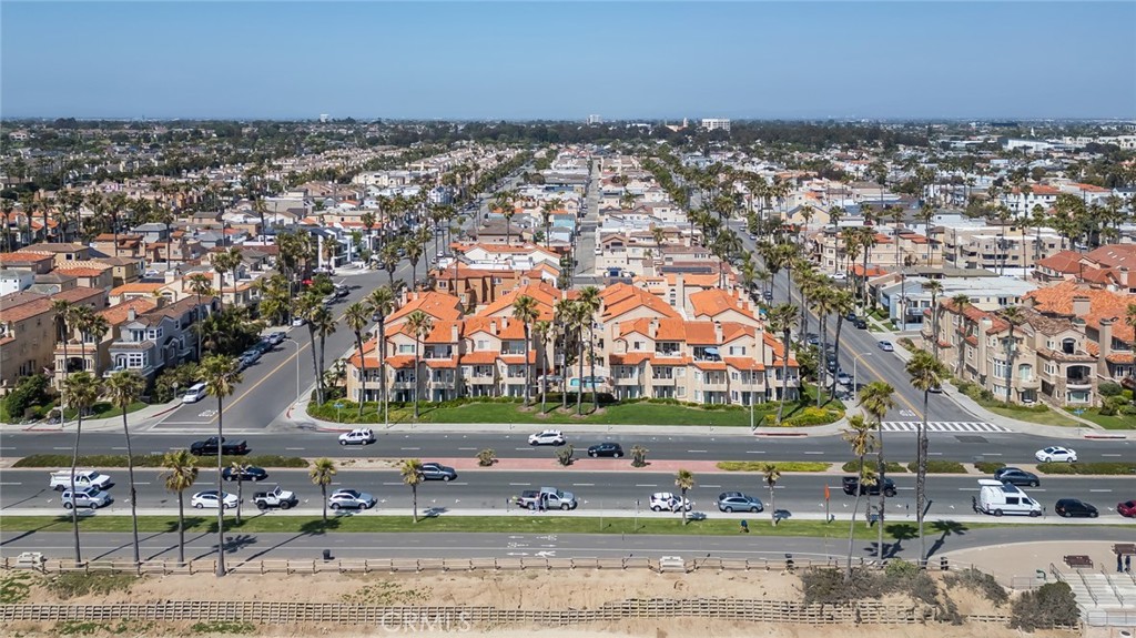 2000 Pacific Coast Highway