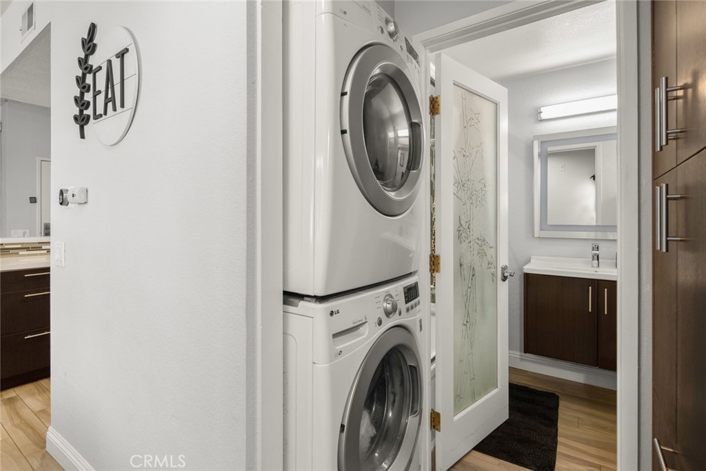 2000 Pacific Coast Highway