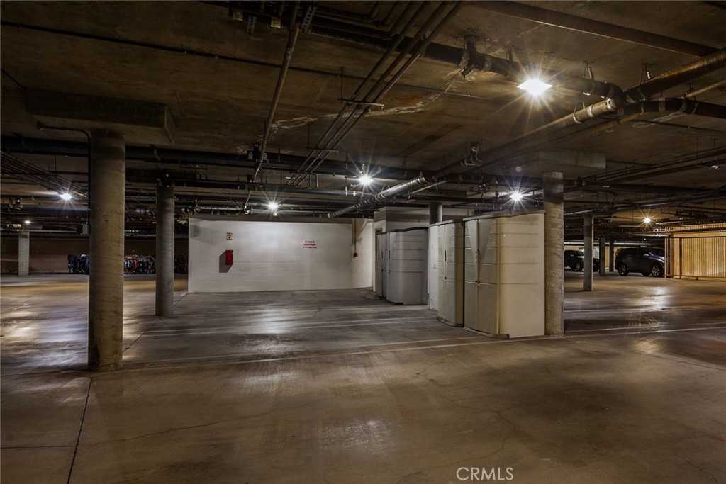 2000 Pacific Coast Highway