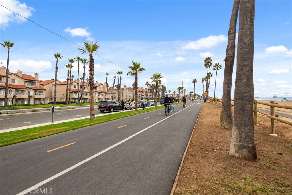 2000 Pacific Coast Highway