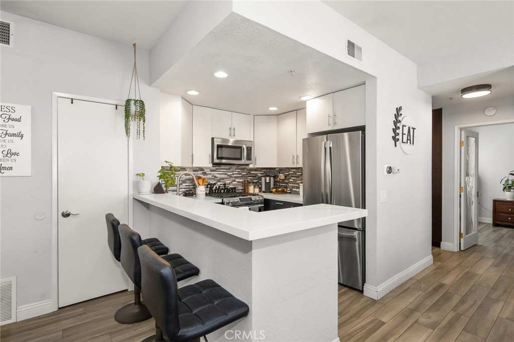 2000 Pacific Coast Highway