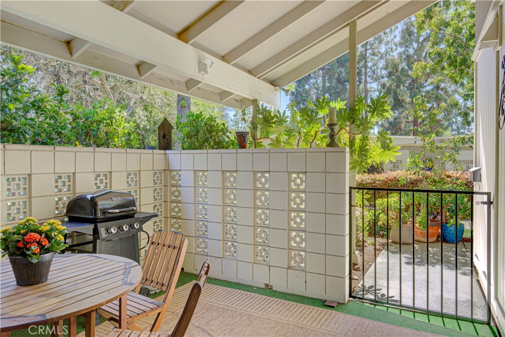 148 Avenida Majorca B