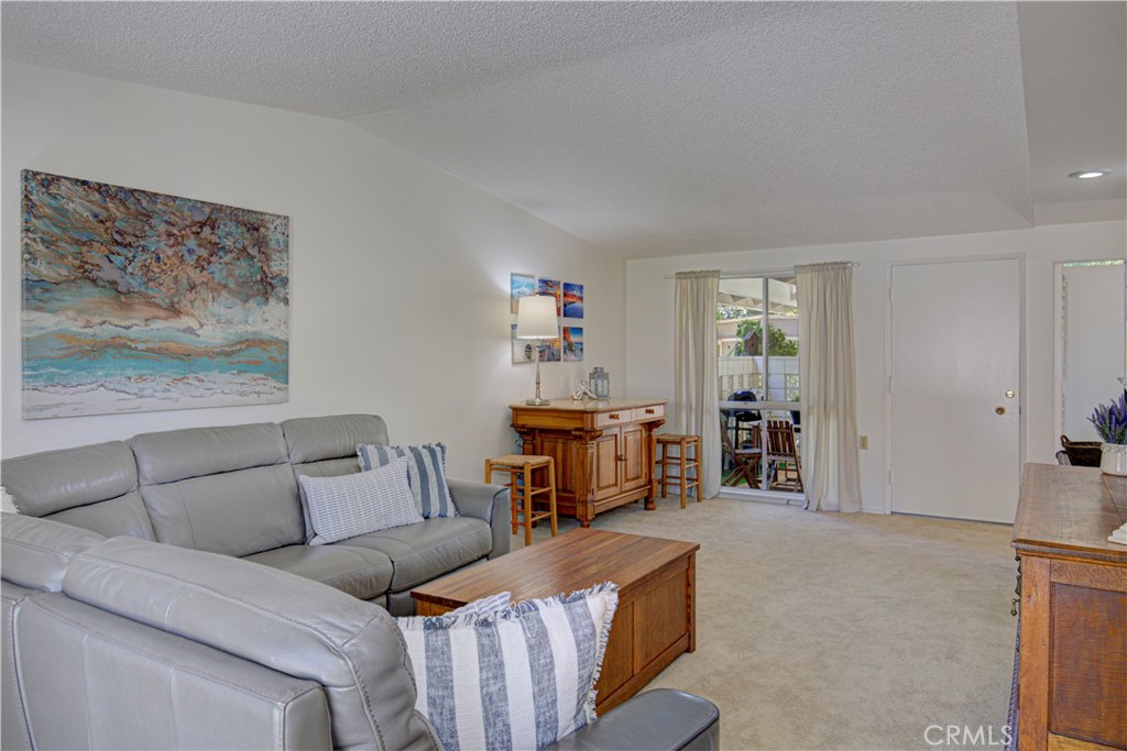 148 Avenida Majorca B