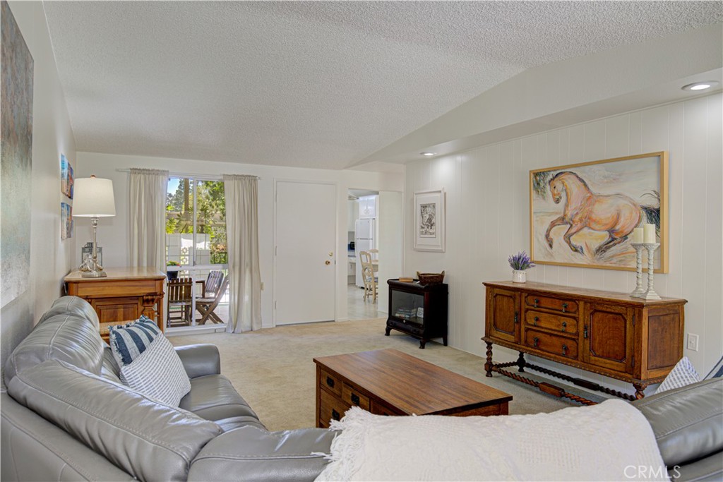 148 Avenida Majorca B