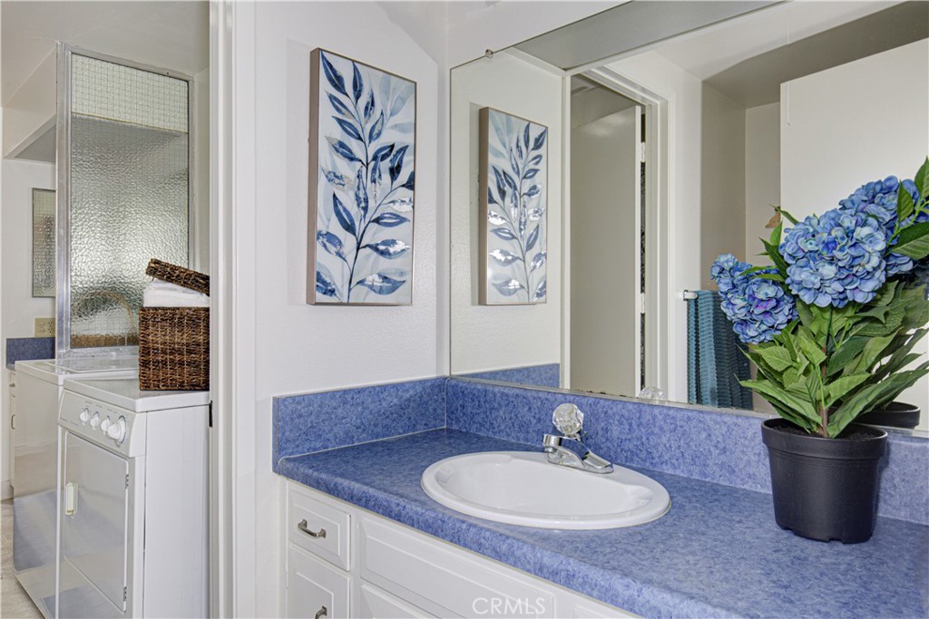 148 Avenida Majorca B