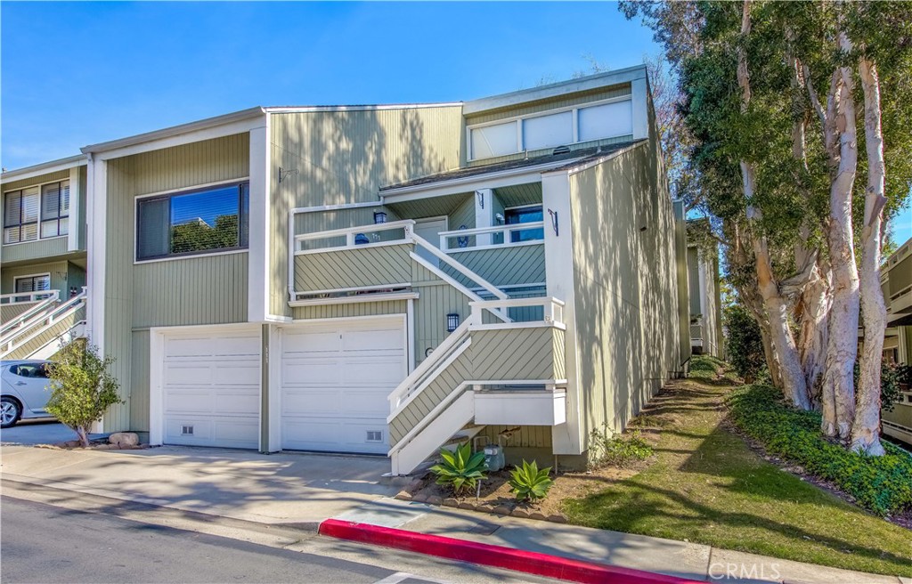 111 Columbia Street 250