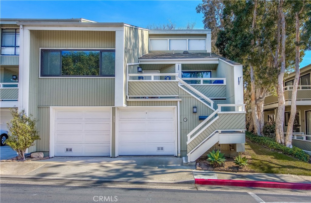 111 Columbia Street 250