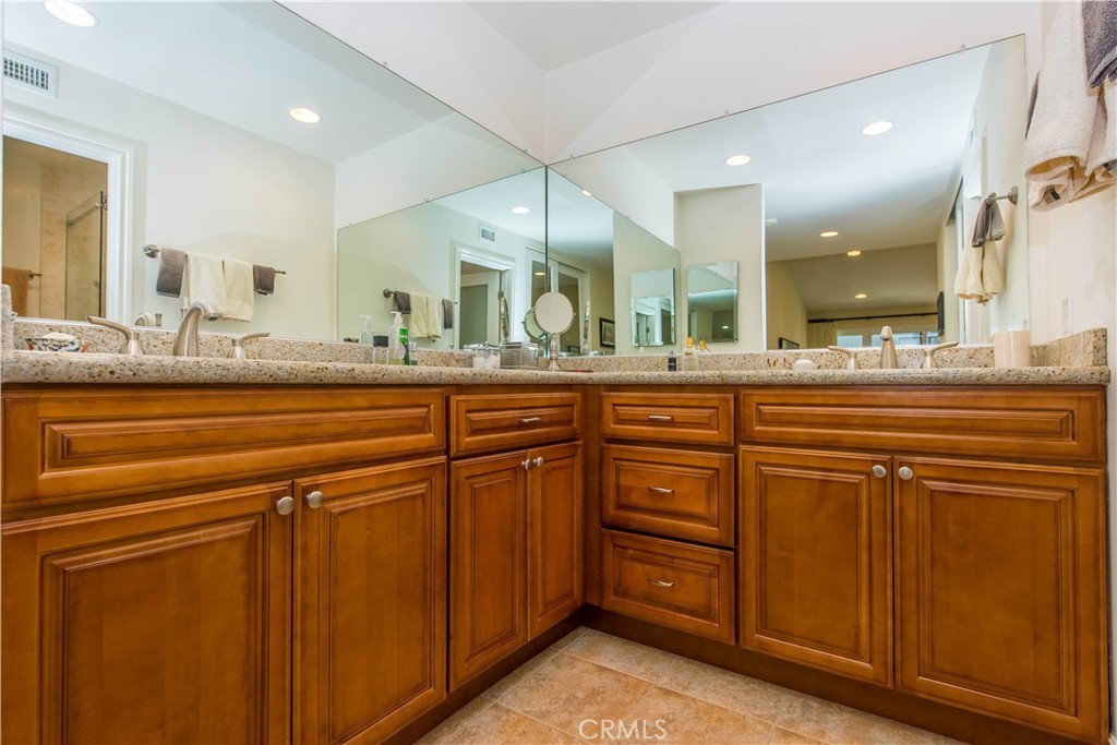 111 Columbia Street 250