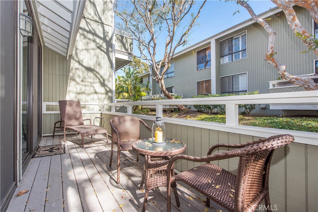 111 Columbia Street 250