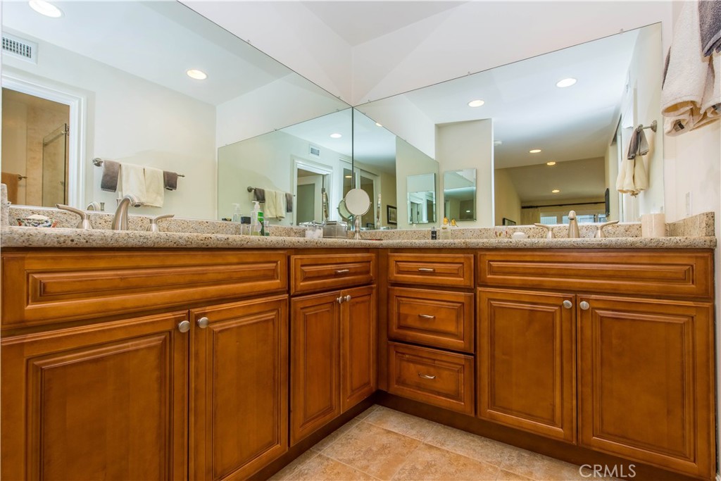 111 Columbia Street 250