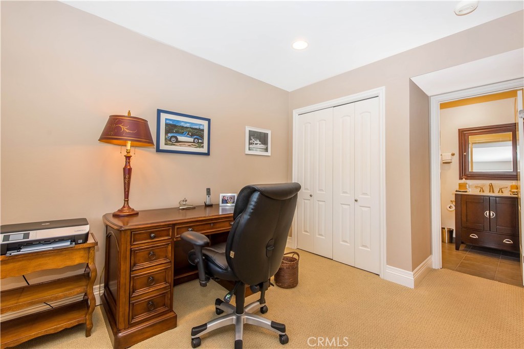 111 Columbia Street 250