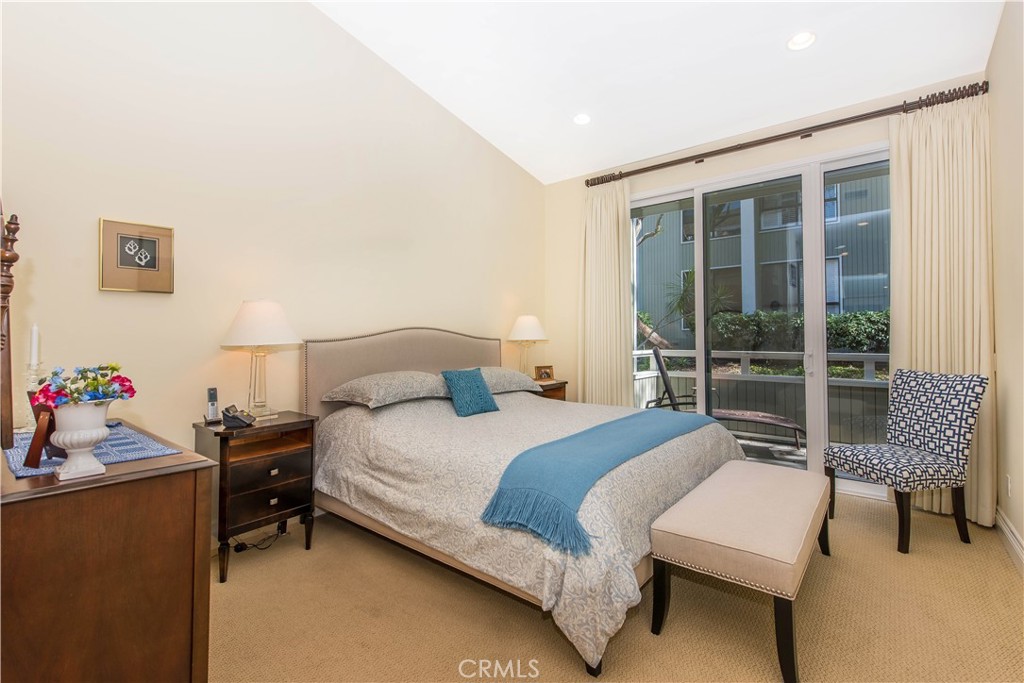 111 Columbia Street 250