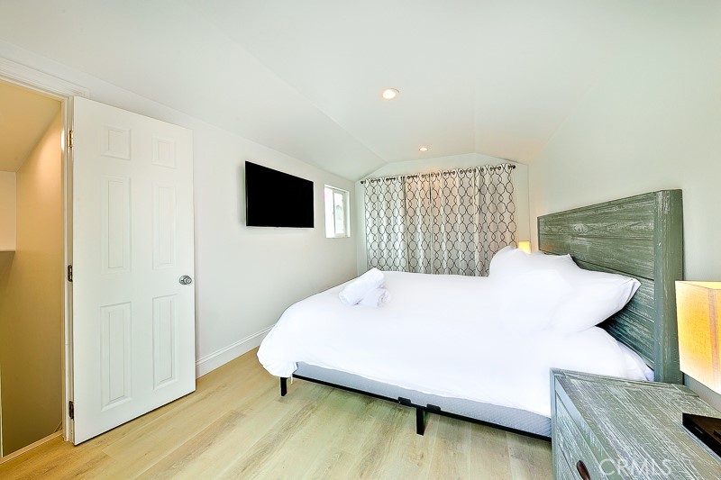17016 7th Street