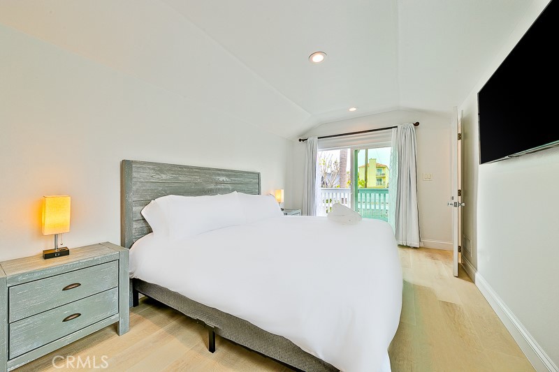 17016 7th Street