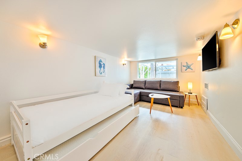 17016 7th Street