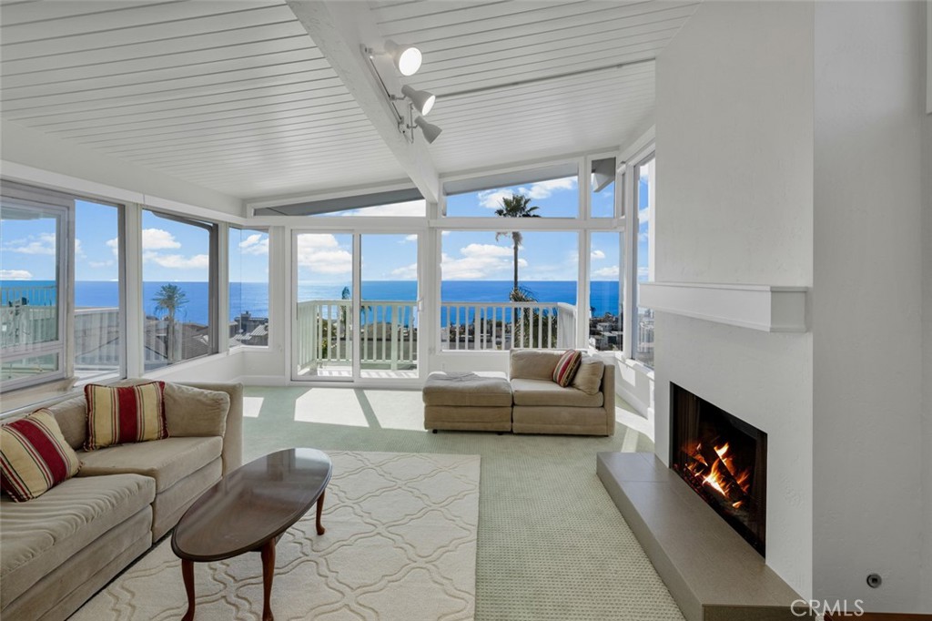 963 Santa Ana Street