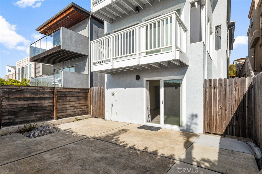 963 Santa Ana Street