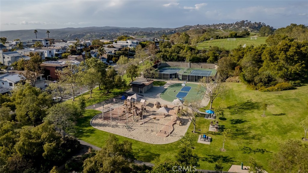 963 Santa Ana Street