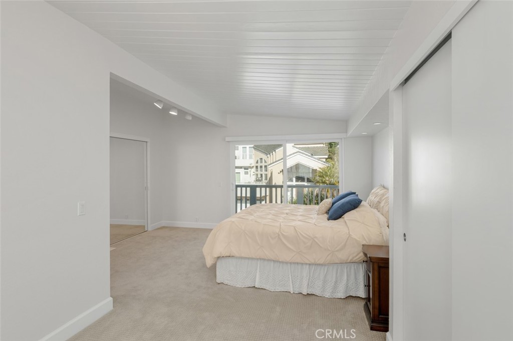 963 Santa Ana Street