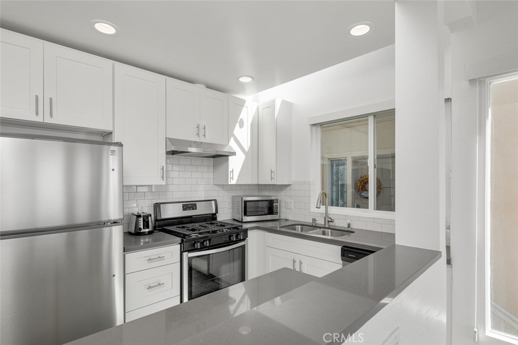 963 Santa Ana Street