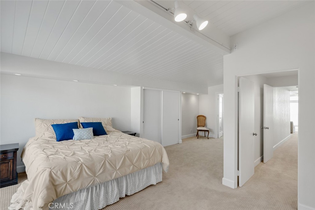 963 Santa Ana Street