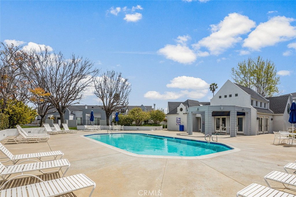 24401 Lantern Hill Drive E